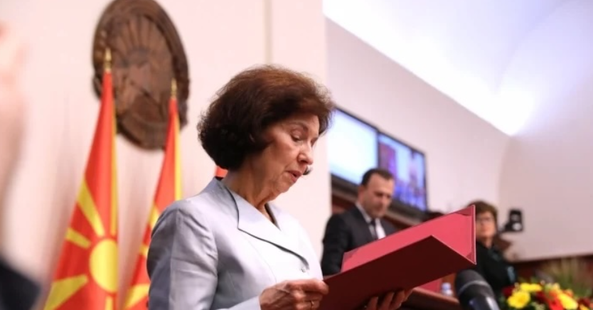Presidenca  Presidentja maqedonase ka të drejtë të përdorë emrin Maqedoni  betimi solemn është nënshkruar duke përdorur emrin kushtetues