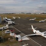 Nuk e çoi në aeroport, gruaja merr veprimin e pazakontë ndaj bashkëshortit
