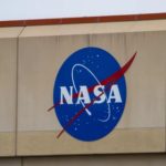 Familja amerikane kërkon 80 mijë dollarë dëmshpërblim nga NASA pasi mbeturinat hapësinore goditën shtëpinë e saj