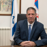 Ambasadori i Izraelit në Beograd: Do të donim të shihnim një zgjidhje paqësore me Kosovën, por s’i përzihemi Serbisë
