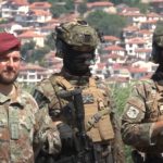 Siljanovska-Davkova: Duhet të mendojmë për shërbimin vullnetar ushtarak