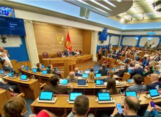 Riformatohet qeveria e Malit të Zi! Tre ministra shqiptarë dhe dy ministra pro rusë