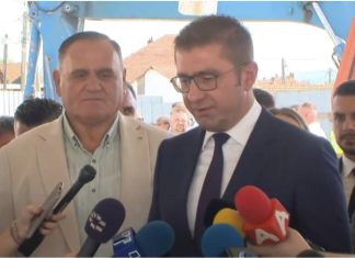 “Kush humb, ka të drejtë të hidhërohet”, thotë Mickoski për mundësinë e tërheqjes së kryetarëve të BDI-së nga BNJVL