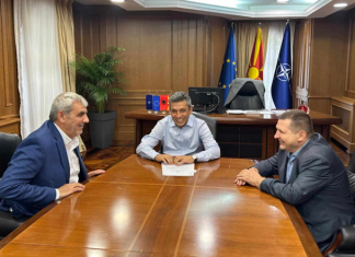 Adnan Ismaili në fushatë zgjedhore te Fronti Europian, tani i shkon në kabinet Izet Mexhitit