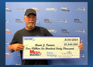 Luajti të njëjtat numra për 30 vjet, amerikani fitoi 2.64 milionë dollarë në lotari