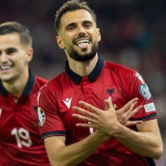Nedim Bajrami thyen një tjetër rekord, fanella me të cilën i shënoi Italisë shitet në ankand