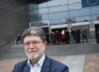 Picula: Vuçiq shfrytëzon arrestimin e shqiptarëve e kroatëve për audiencë