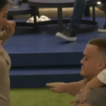 Burimi dhe Xheneta me vallëzim sensual, banorja i zhveshi edhe bluzën