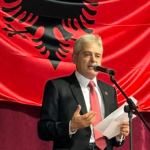 Ahmeti: Nëse dikush shkon në Bullgari e dikush në Shqipëri, kujt do ja lëmë këtë vend