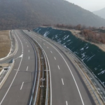 Autostrada prej 2 km Shkup-Bllacë është gati, por nuk lidhet askund