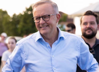 Kryeministri me origjinë shqiptare Anthony Albanese fiton zgjedhjet në Australi