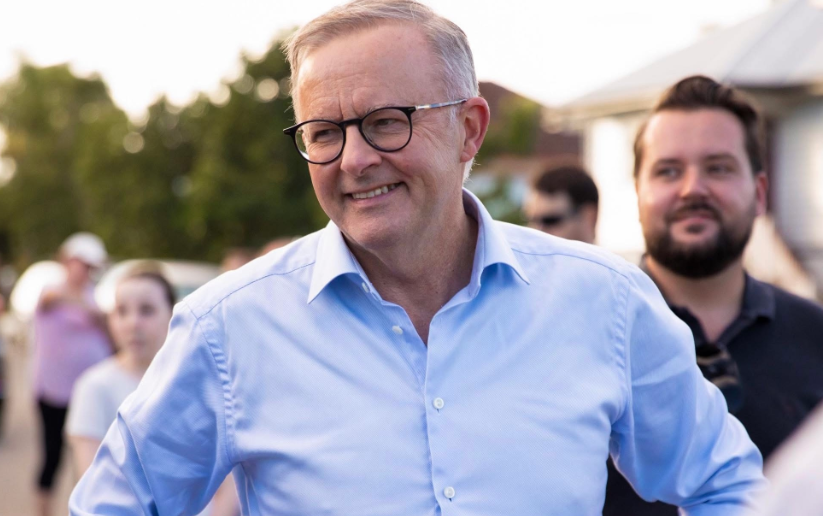 Kryeministri me origjinë shqiptare Anthony Albanese fiton zgjedhjet në Australi