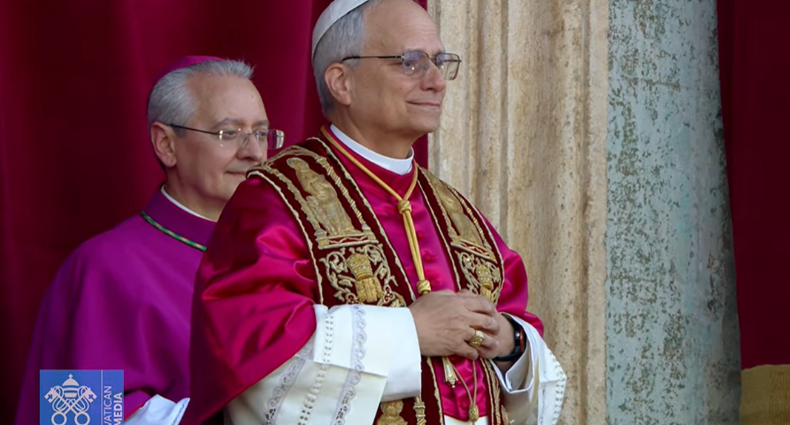 U zgjodh pasardhës i Papa Françeskut/ Nga jeta e hershme e deri në papat, kush është amerikani Robert Francis Prevost?