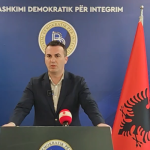 Arbër Ademi: Qeveria po cënon përfaqësimin e drejtë në komuna duke ulur numrin e këshilltarëve