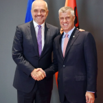 “Jam i privuar përkohësisht, por populli im është i lirë përjetësisht”, Rama shpërndan shprehjen e Thaçit: Shumë e vërtetë Komandant!