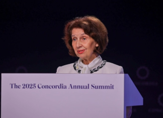 Siljanovska Davkova: Në vend që të na mbështesin, fqinjët na vendosin veto për BE