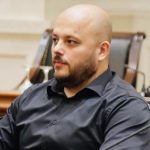 Info Shqip: Kryetari i Butelit Kostovski i çon “selam” hoxhës së xhamisë së Butelit