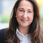 Theret 13 herë me thikë kryetarja e një komune në Gjermani, po lufton me jetën