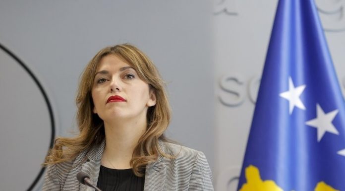 Ministrja-e-Drejtesise-Albulena-Haxhiu-696x464