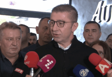 “Bëri një gabim të madh”, Mickoski: Haqim Ramadani do t’i humbë zgjedhjet dhe pastaj do të shkarkohet nga pozita që ka tani në qeveri