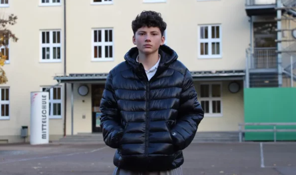 14-vjeçari nga Kosova hero në Gjermani, shpëtoi shokun, arriti t’ia merrte çekiçin sulmuesit e ta rrëzonte