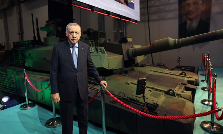 Turqia do prodhojë 8 tanke dhe 10 automjete blinduara çdo muaj, Erdogan: Turqia nuk është më vetëm një shtet që ndjek të tjerët, por një shtet që ndiqet