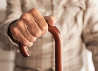 E rëndë! Djali vret me bastun babanë, ja çfarë dyshohet