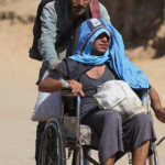 Izraeli bllokon rrugën kryesore për në Gaza, u jep banorëve mundësinë e fundit për t’u larguar