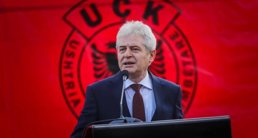 Info Shqip: Ahmeti paralajmëron edhe në Shkup protestë për çlirimtarët: Organizimi, çështje kohësh