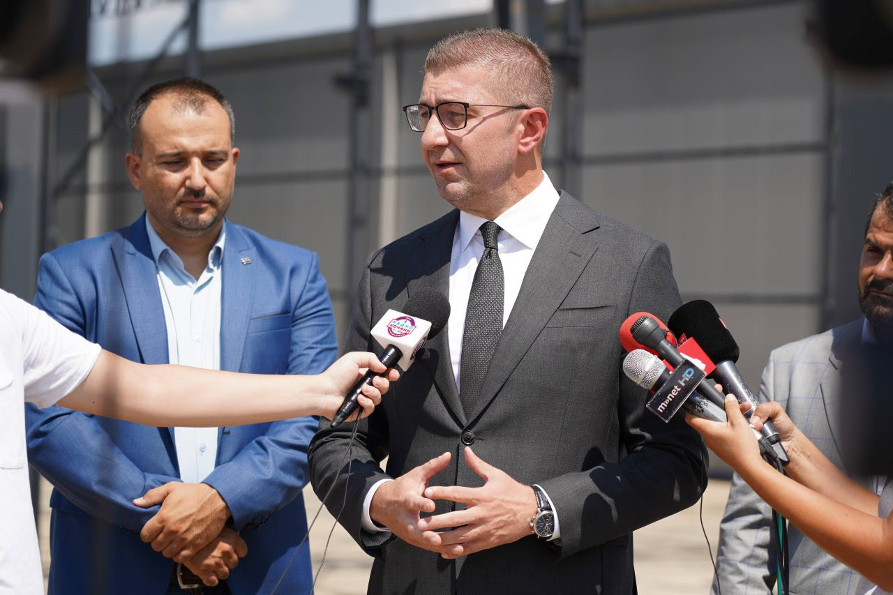 Mickoski: Kjo Qeveri nuk ka ndërmend të humbasë më shumë nga dinjiteti i saj për integrim në BE