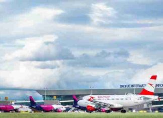 Ankth në ajër! Fluturimi Venecia-Shkup i Wizz Air bllokohet për 2 orë, më pas devijon në Kosovë