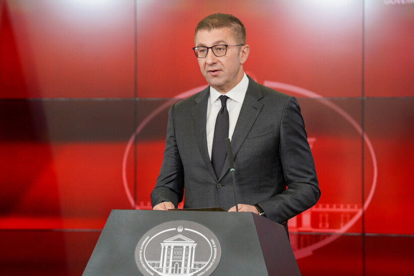 Mickoski  Qeveria është stabile  po bisedohet për plotësimin e vendeve të lira