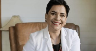 Info Shqip: Shqiptarja që i solli Google-s kontrata miliarda dollarësh