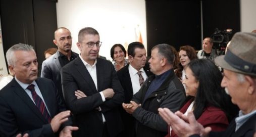 Info Shqip: Hapet zyra “VMRO-DPMNE Shqipëri” në Tiranë, Mickoski i pranishëm