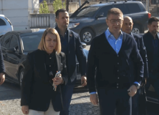 Mickoski këtë javë në takim me partnerët qeveritarë! Do të vendoset cilët do të caktohen si të deleguar të Qeverisë në 4 komuna