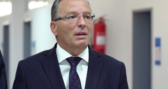 Info Shqip: Bedri Hamza zgjidhet kryetar i ri i PDK-së