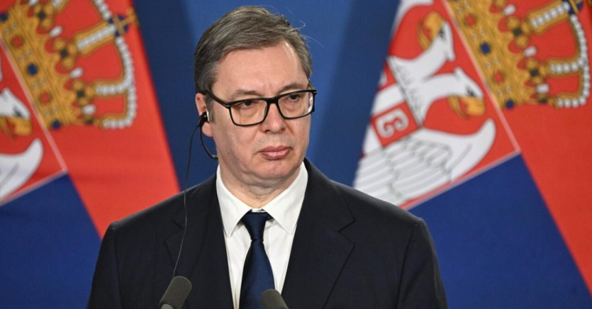 Vuçiç merr kontrollin e ushtrisë dhe policisë  njëjtë sikur kishte bërë dikur Millosheviqi