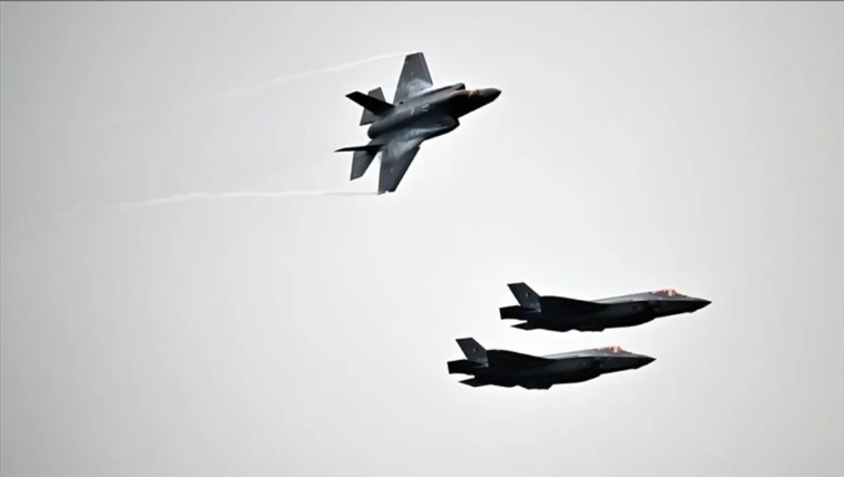 Rumania ngrit në ajër aeroplanët luftarakë pasi dronët shkelën hapësirën ajrore