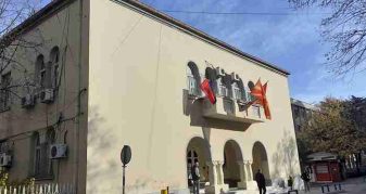 Info Shqip: Ndarja e pushtetit në Kumanovë, VMRO me tre drejtori, ZNAM me dy drejtori, VLEN dhe partia serbe me nga një drejtori