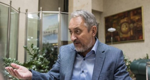 Info Shqip: Georgievski: Pjesa më e madhe e maqedonasve mendojnë dhe jetojnë si serbë (VIDEO)