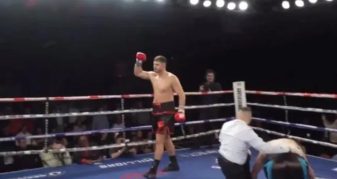 Info Shqip: I pamëshirshëm! Boksieri shqiptar thyen kundërshtarin për 30 sekonda në raundin e parë në SHBA