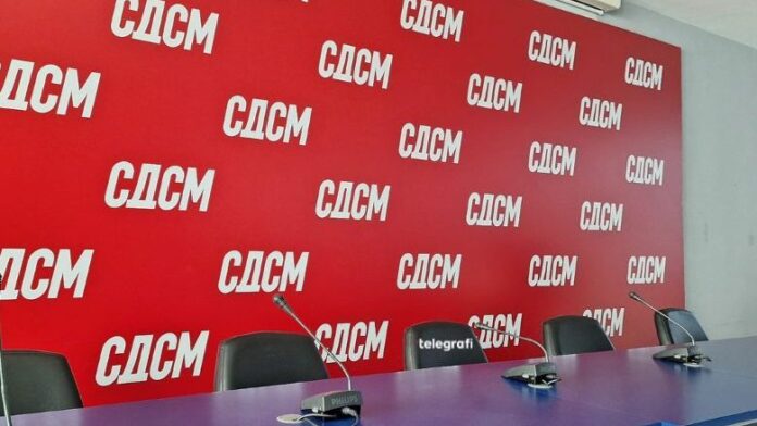 LSDM  Mbi një mijë automjete të paregjistruara  kjo tregon sa ka rënë standardi i qytetarëve