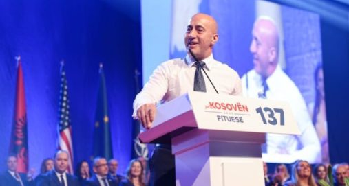 Info Shqip: Haradinaj jep dorëheqje nga kreu i AAK-së