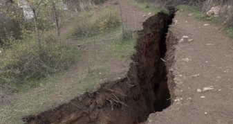 Info Shqip: Çarje alarmante e tokës në Likovë, banorët lëshojnë shtëpitë