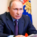 Putin i quan liderët evropianë “derra të vegjël”! Thotë se qoftë me luftë apo diplomaci, Rusia do t’i arrijë qëllimet territoriale në Ukrainë