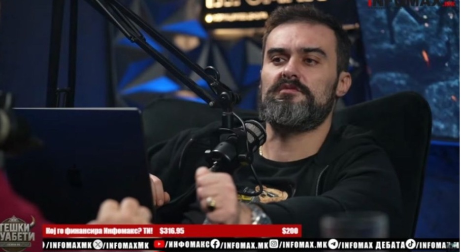 Sulm në studion e  Infomax gjatë transmetimit live të podkastit
