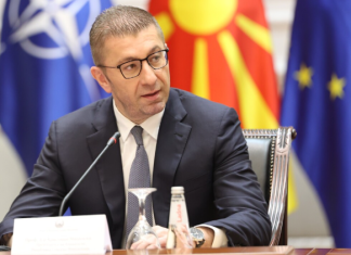 Për shkaqe shëndetësore, anulohet fjalimi i kryeministrit Mickoski në Forumin Afaristë Maqedoni-Serbi