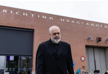 Rama viziton Thaçin në Hagë, Specialen e quan teatër të turpit të drejtësisë ndërkombëtare