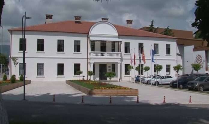 Struga drejt zgjedhjeve të parakohshme për Këshillin Komunal