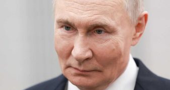 Info Shqip: Putin kërcënon Ukrainën: Tërhiquni ose do ta pushtojmë Donbasin me forcë